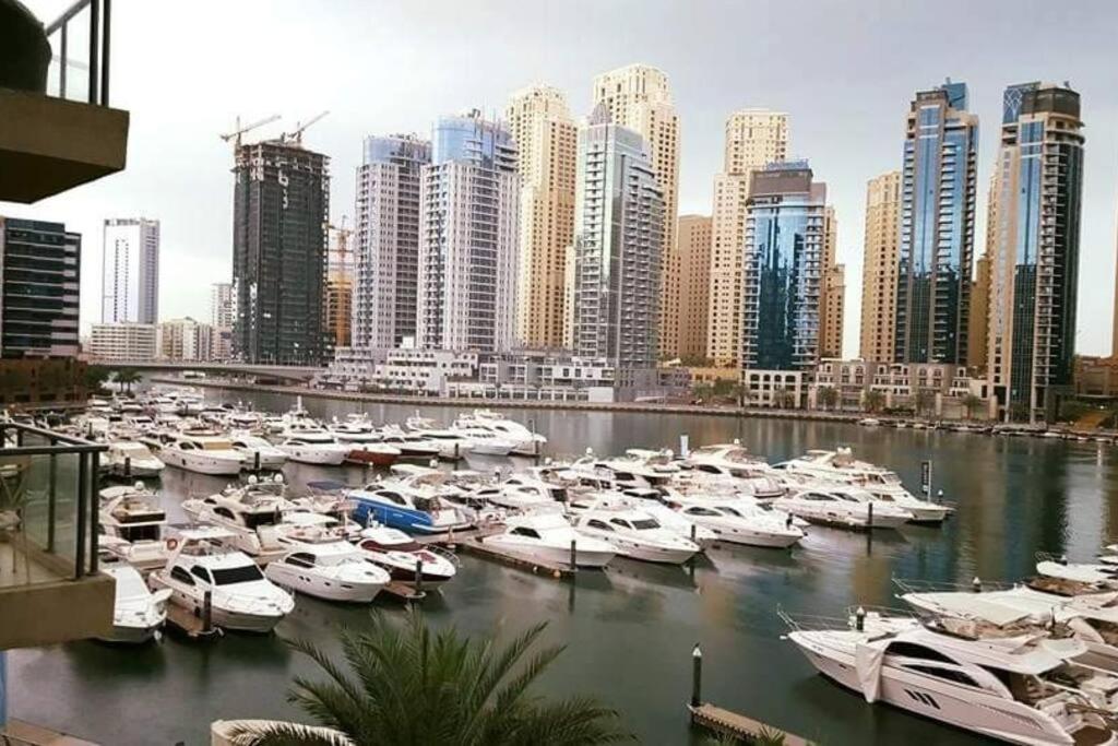 Dubai Marina 1 Bedroom Apt. walking distance JBR. Bagian luar foto