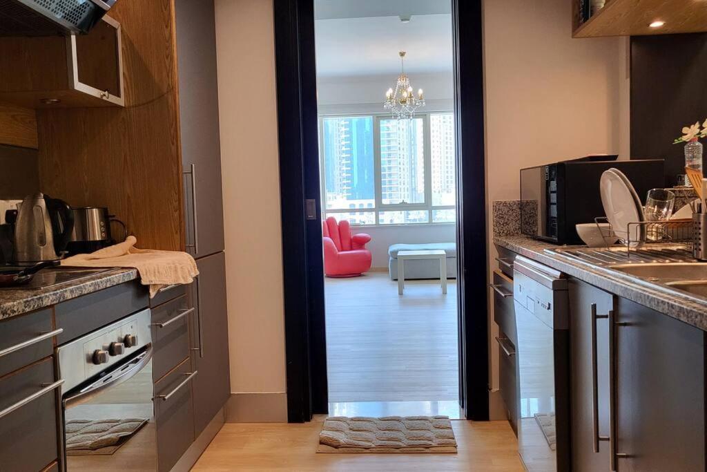 Dubai Marina 1 Bedroom Apt. walking distance JBR. Bagian luar foto