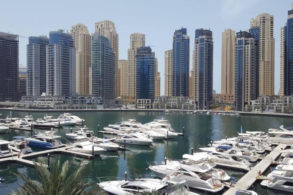 Dubai Marina 1 Bedroom Apt. walking distance JBR. Bagian luar foto