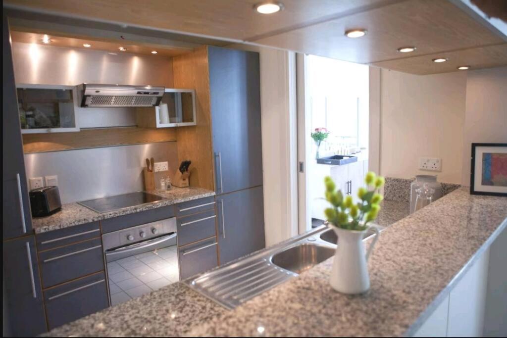 Dubai Marina 1 Bedroom Apt. walking distance JBR. Bagian luar foto