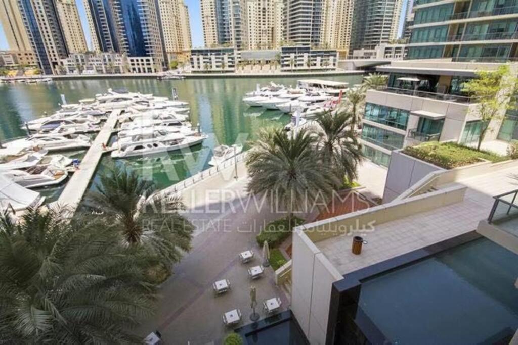 Dubai Marina 1 Bedroom Apt. walking distance JBR. Bagian luar foto